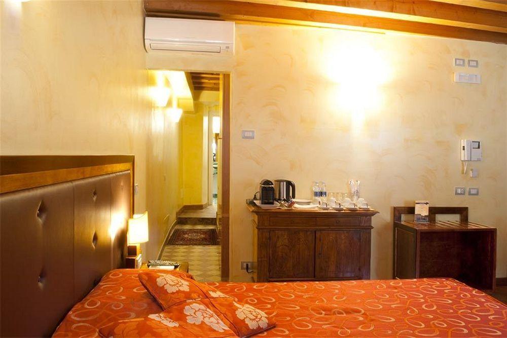 City Centre Rooms And Apartments Verona Ngoại thất bức ảnh